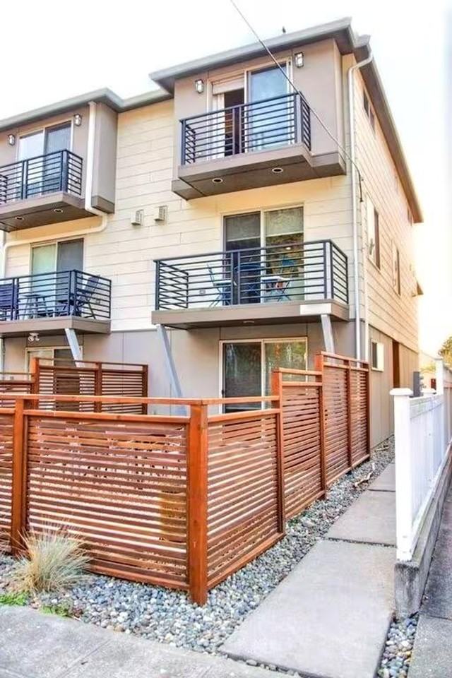 2445 55th Avenue Southwest #1054557P - Photo 3 of 28