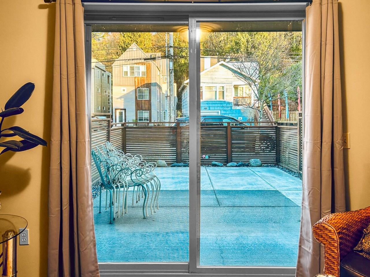 2445A 55th Ave Sw #1054557P - Photo 6 of 28