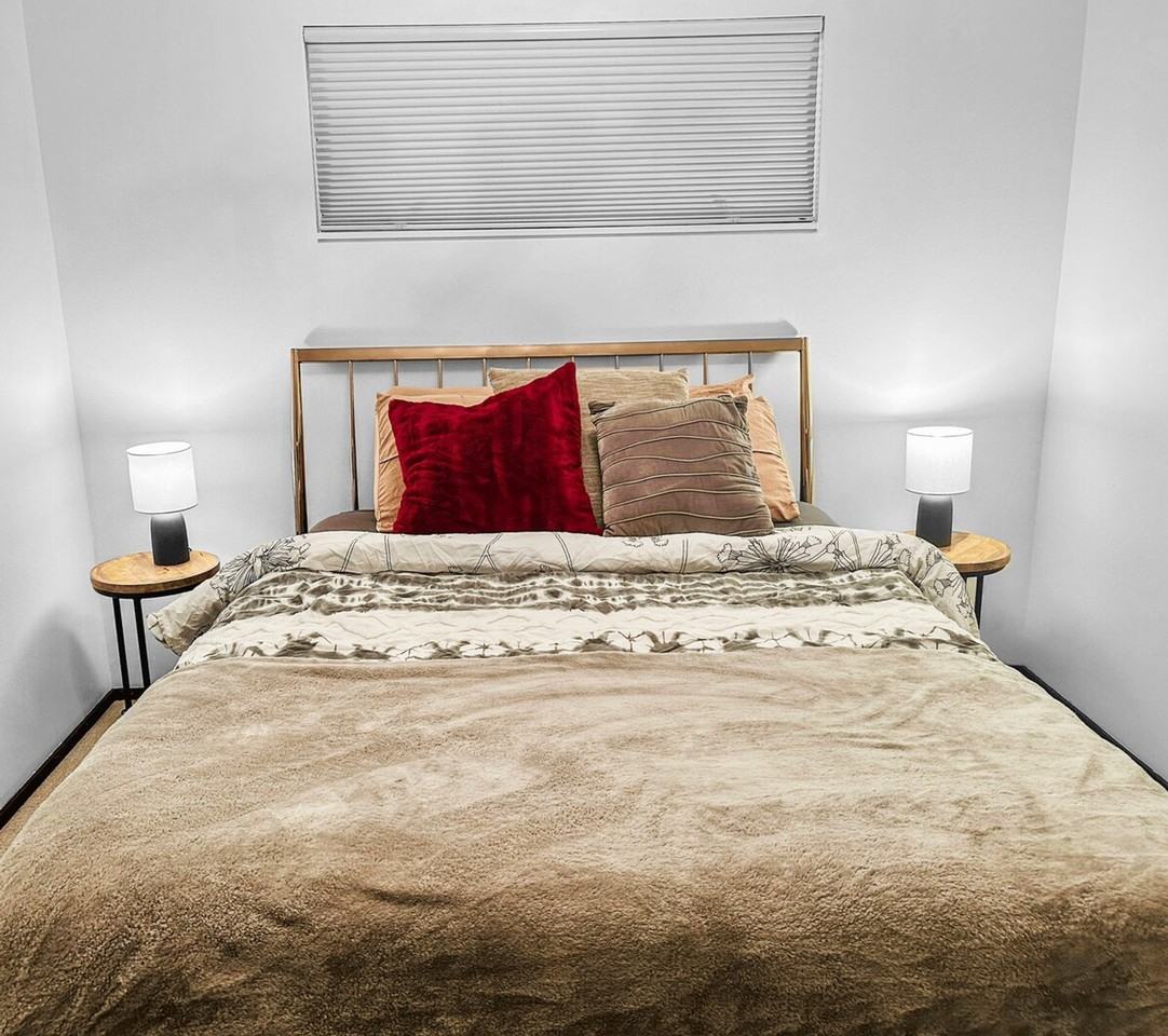 2445A 55th Ave Sw #1054557P - Photo 5 of 28