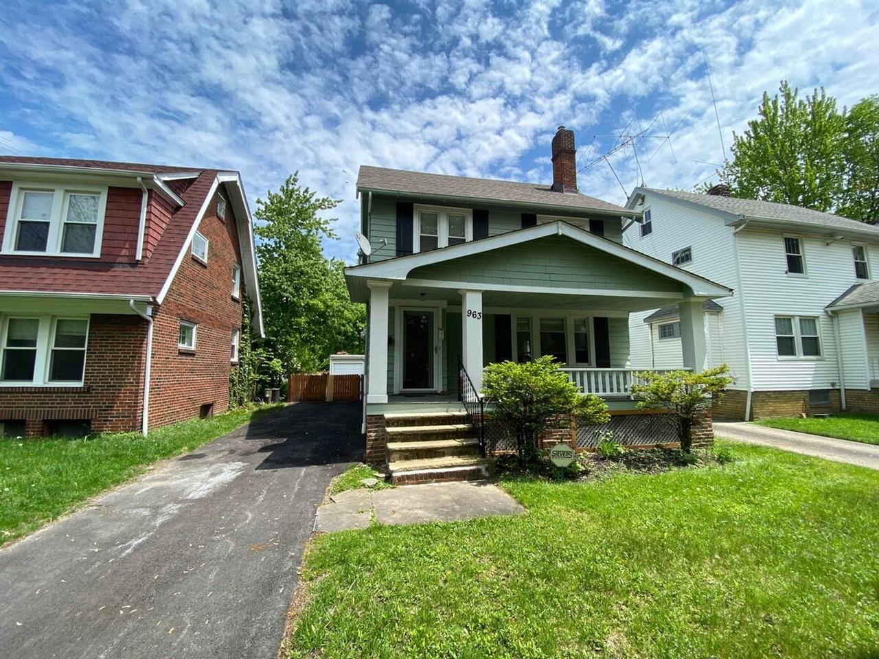 2334 Noble Rd #1057670P - Photo 3 of 22