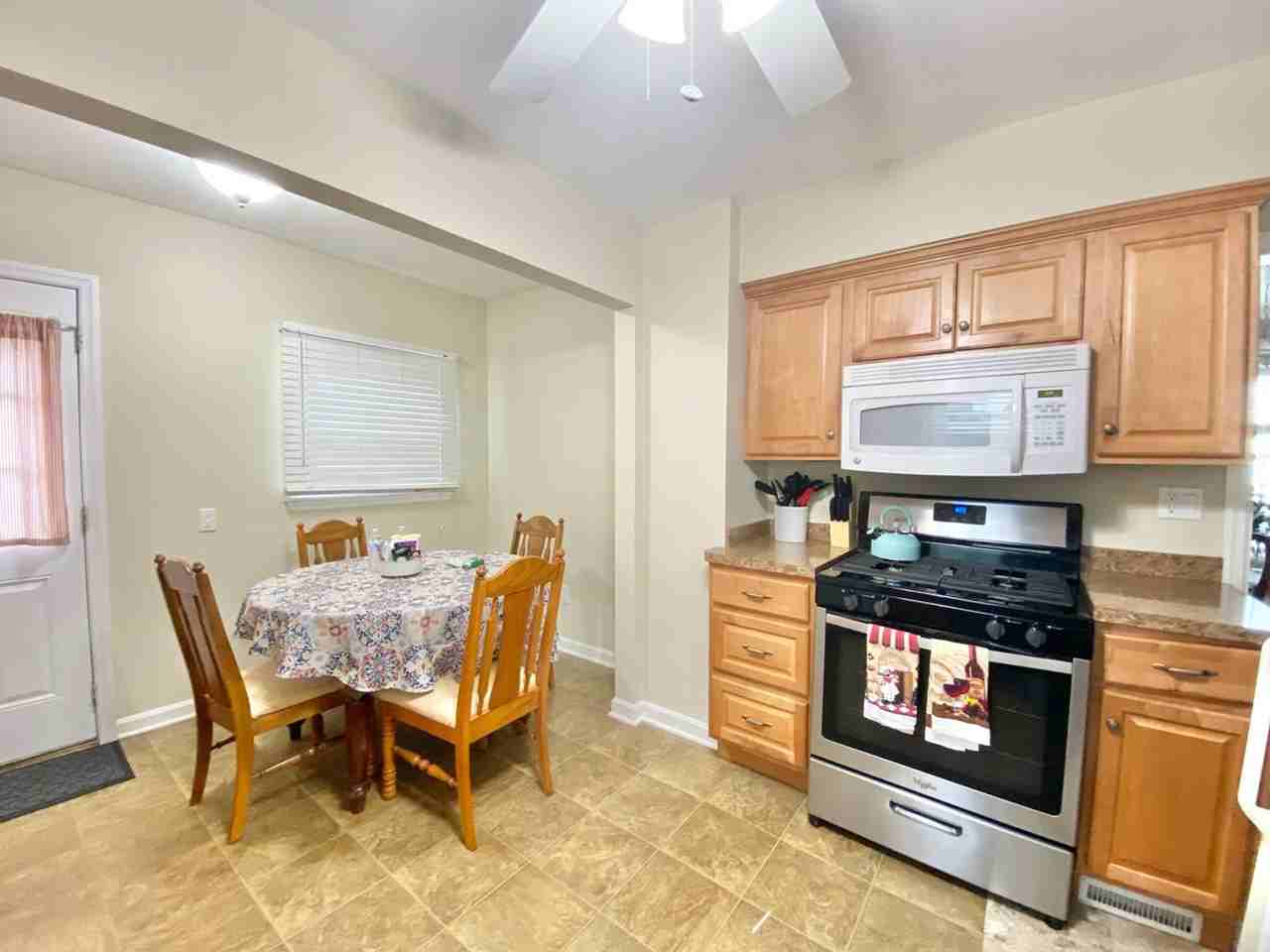 2334 Noble Rd #1057670P - Photo 7 of 22