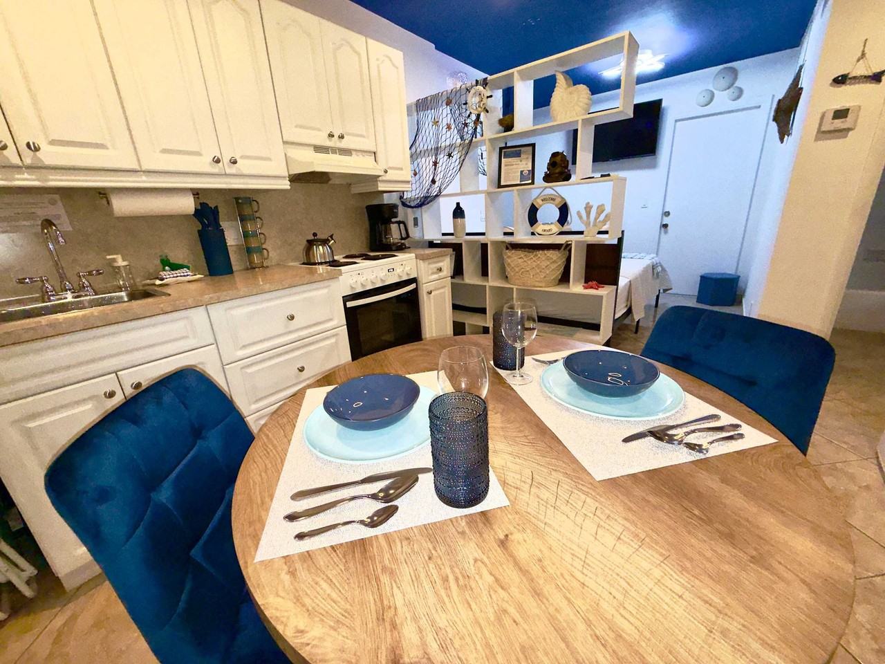 330 Grant Street #1077061P - Photo 6 of 13