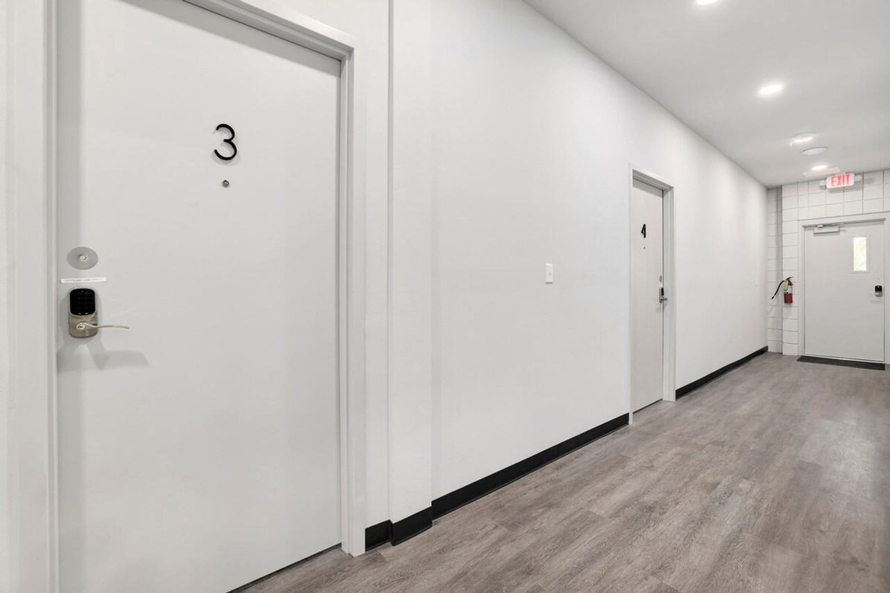 10 Riordan Road - Photo 7 of 61