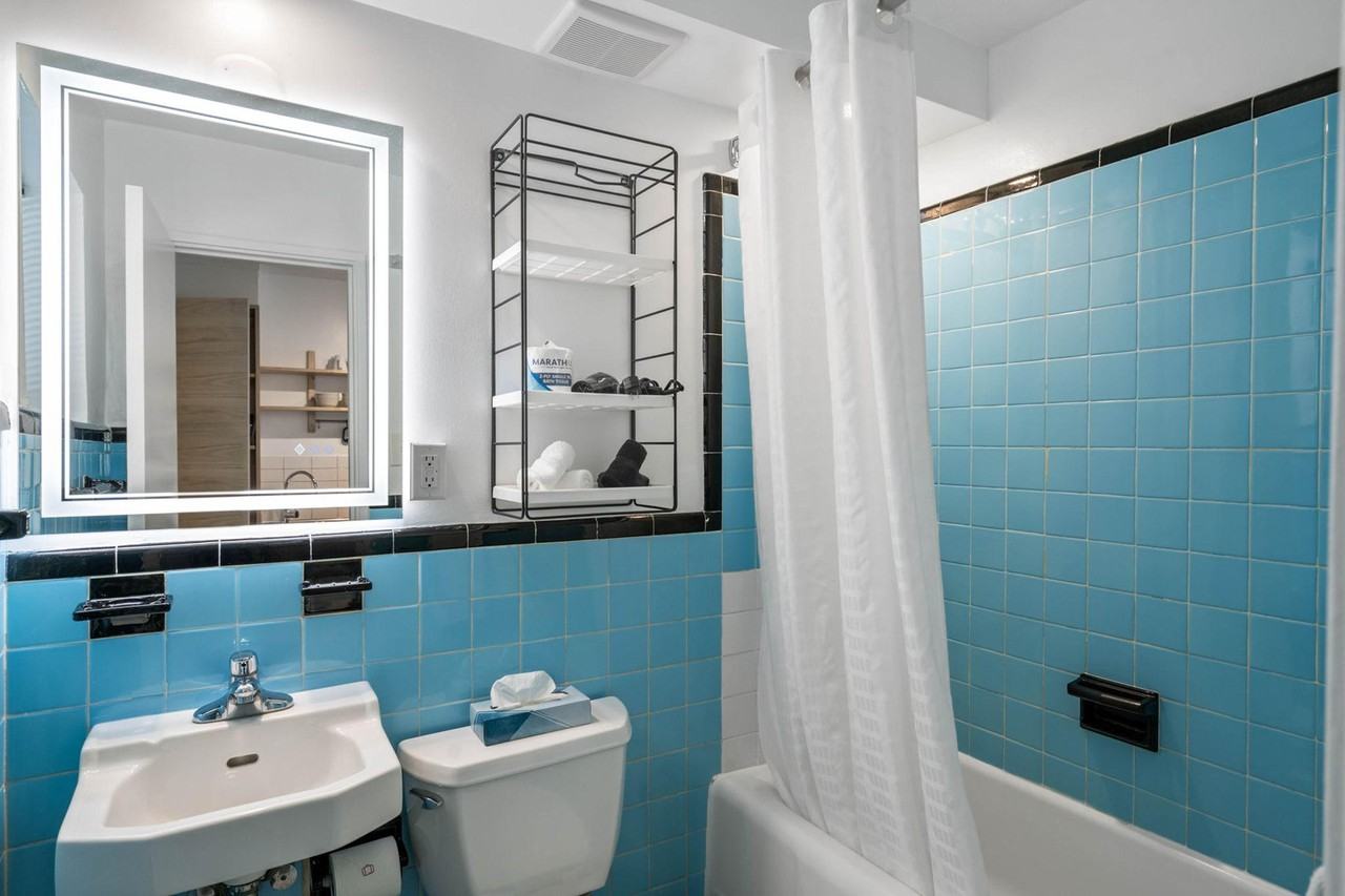 47 25th Street Northwest - Photo 5 of 106