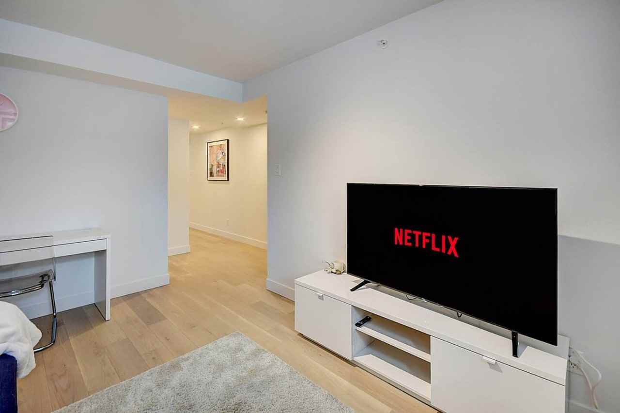 2320 Rue Sainte-Catherine E #1232662P - Photo 2 of 13