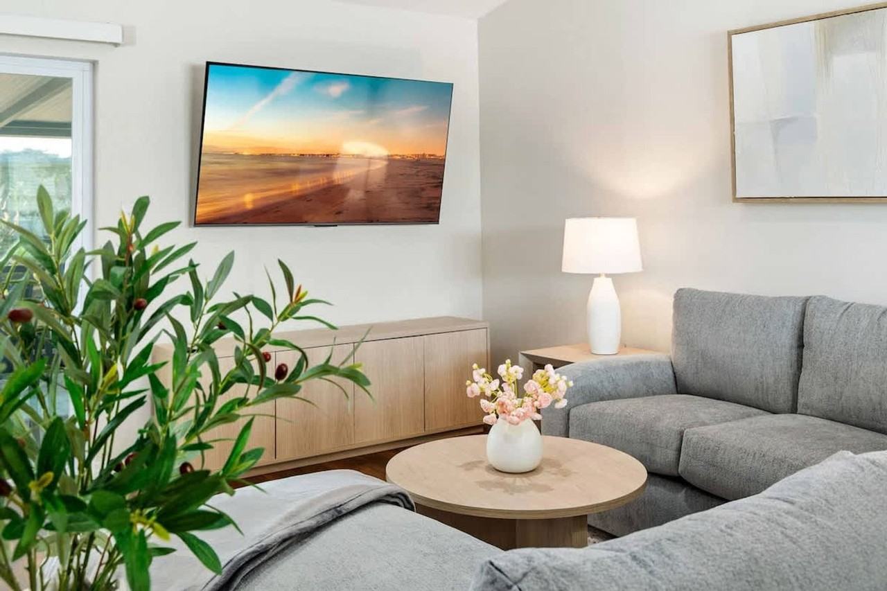 1941 Tidewater Ct #1234472P - Photo 5 of 38