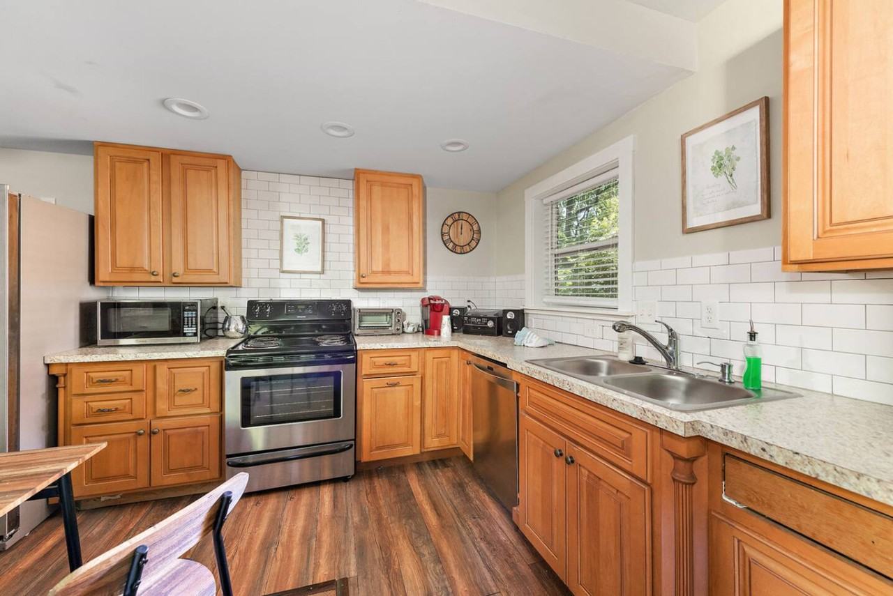 107 E Clifton Ave #1234537P - Photo 5 of 13