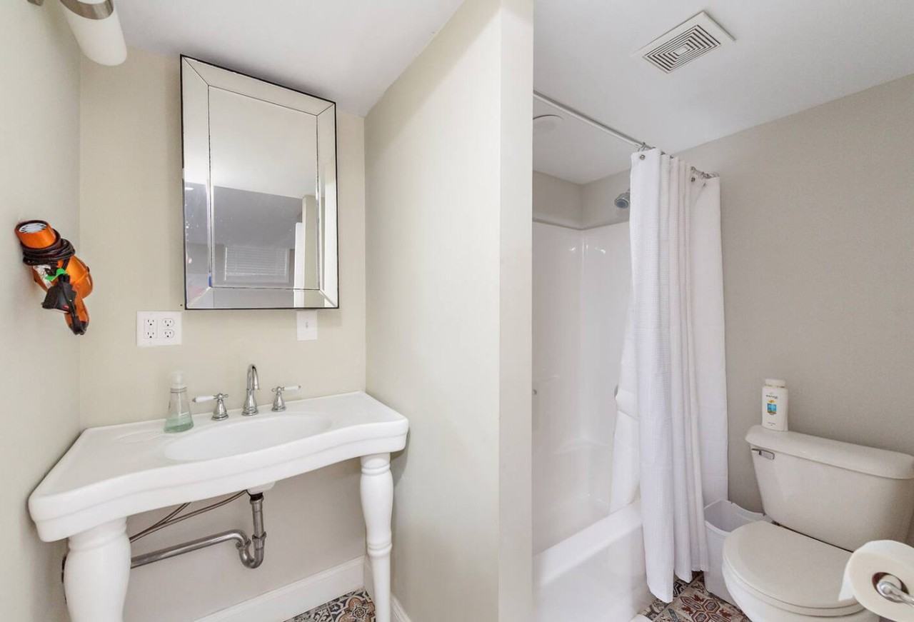 107 E Clifton Ave #1234537P - Photo 7 of 13