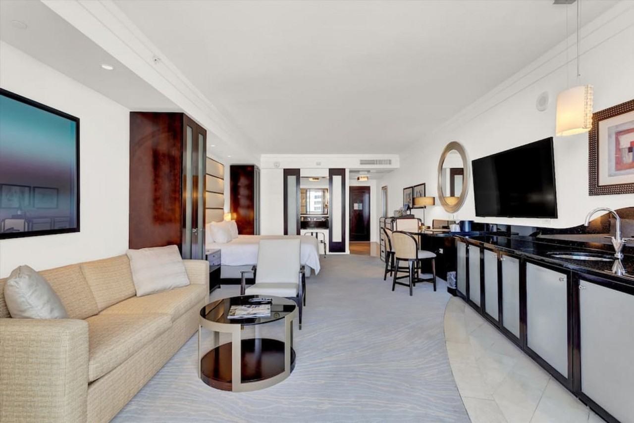 4391 Collins Ave #1234544P - Photo 2 of 28