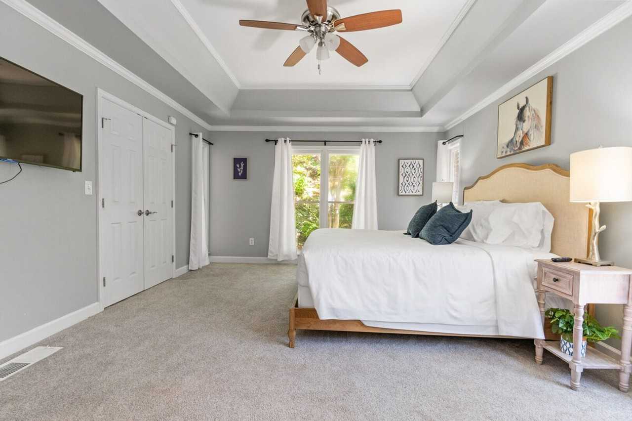 3926 Pineview Dr Se #1234817P - Photo 4 of 41
