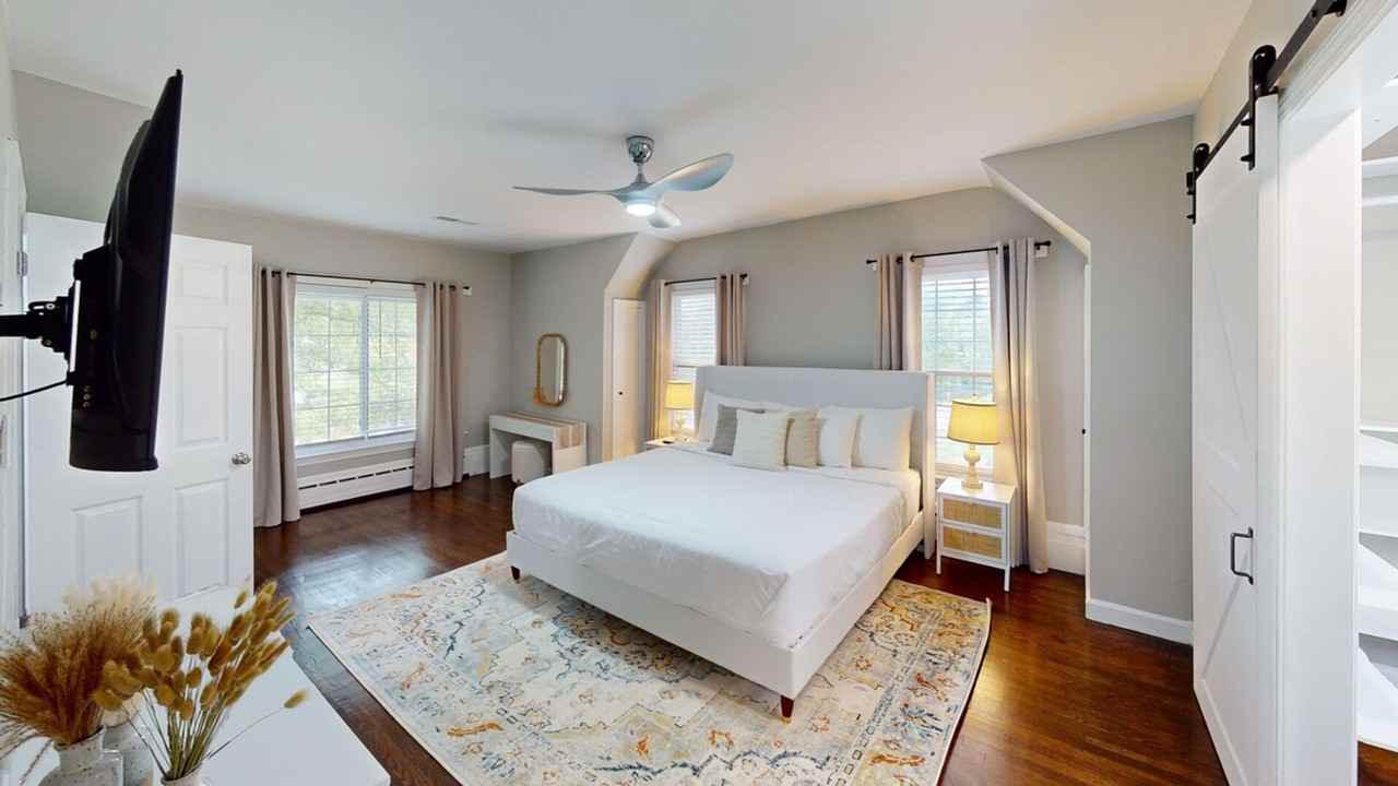 1114 Fayetteville Rd Se #1234834P - Photo 4 of 26