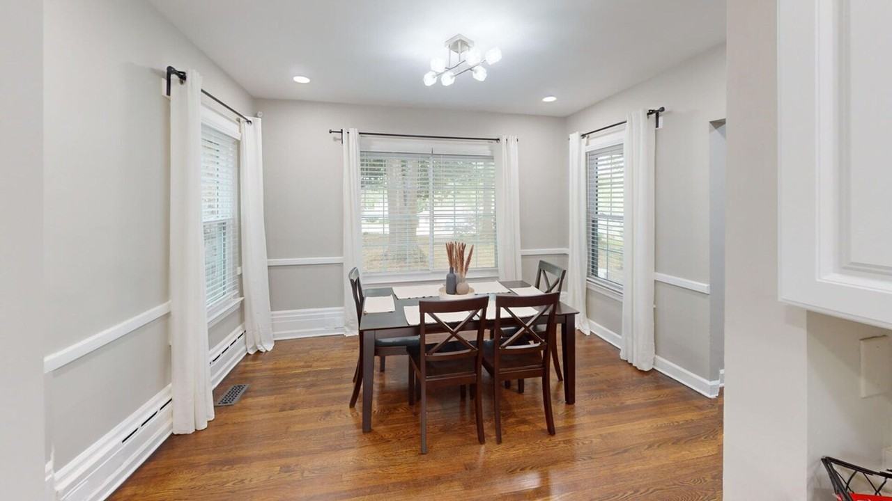 1114 Fayetteville Rd Se #1234834P - Photo 6 of 26