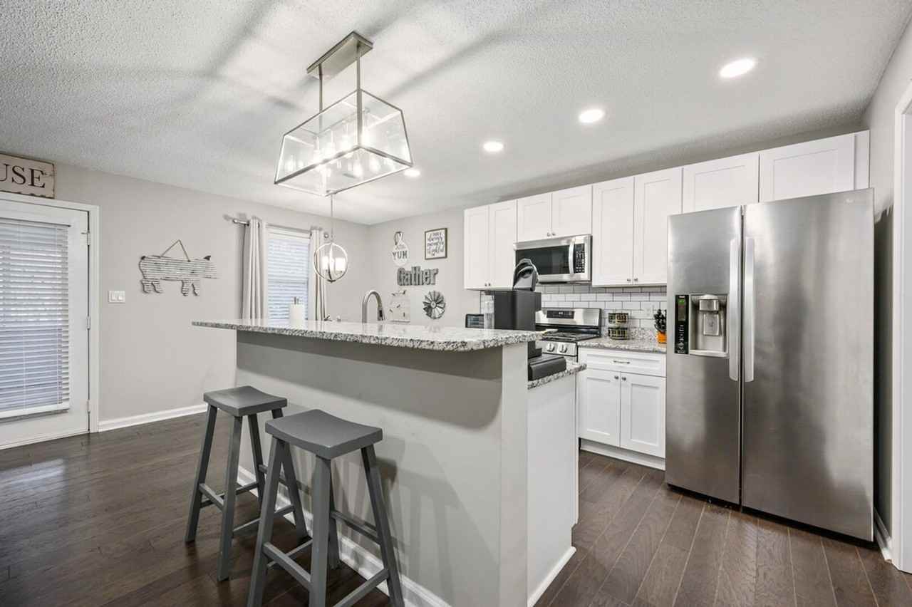 10 Jill Ln #1234837P - Photo 3 of 50