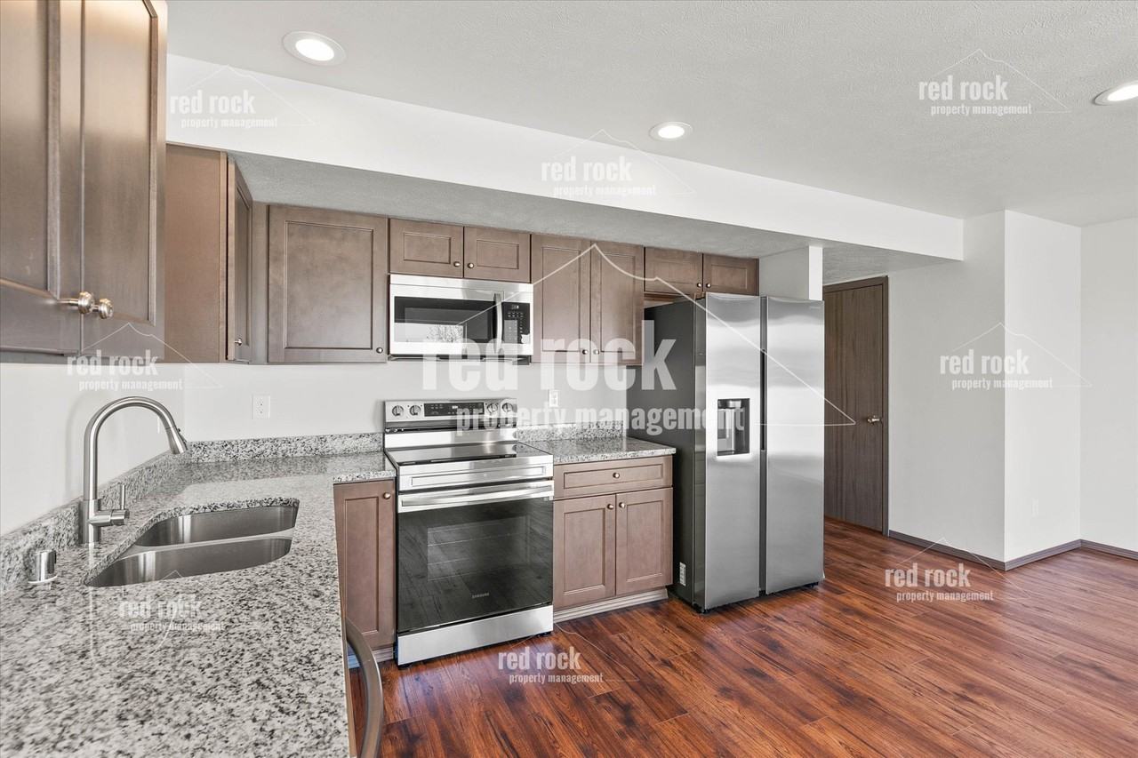 7113 E Pacific Way #3 - Photo 2 of 23