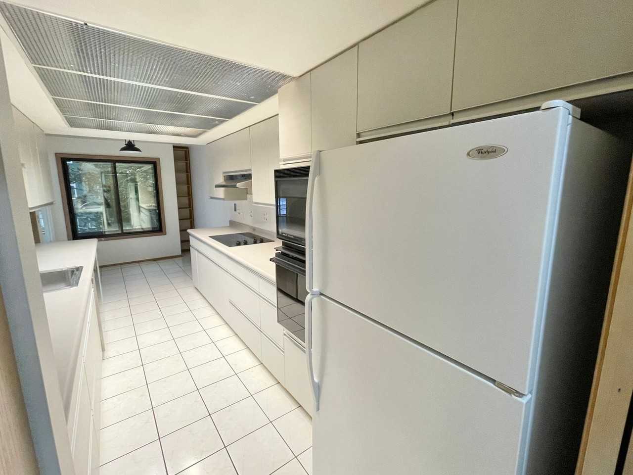 700 Crockett St #201 - Photo 7 of 22