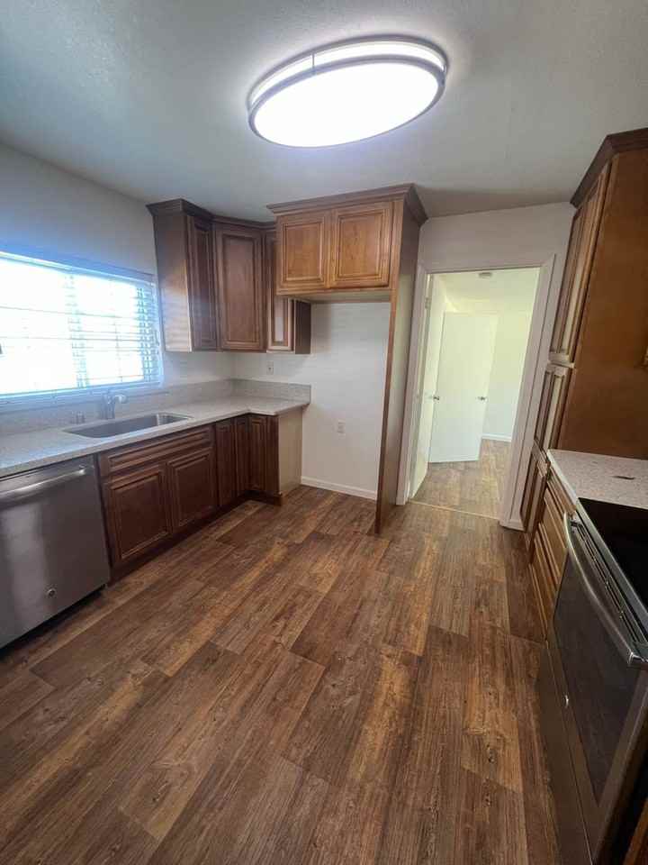4323 4323 EI Camino Avenue - Photo 3 of 18
