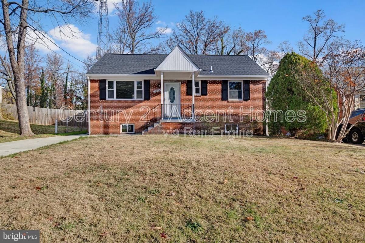 2508 Larry Ave - Photo 3 of 10