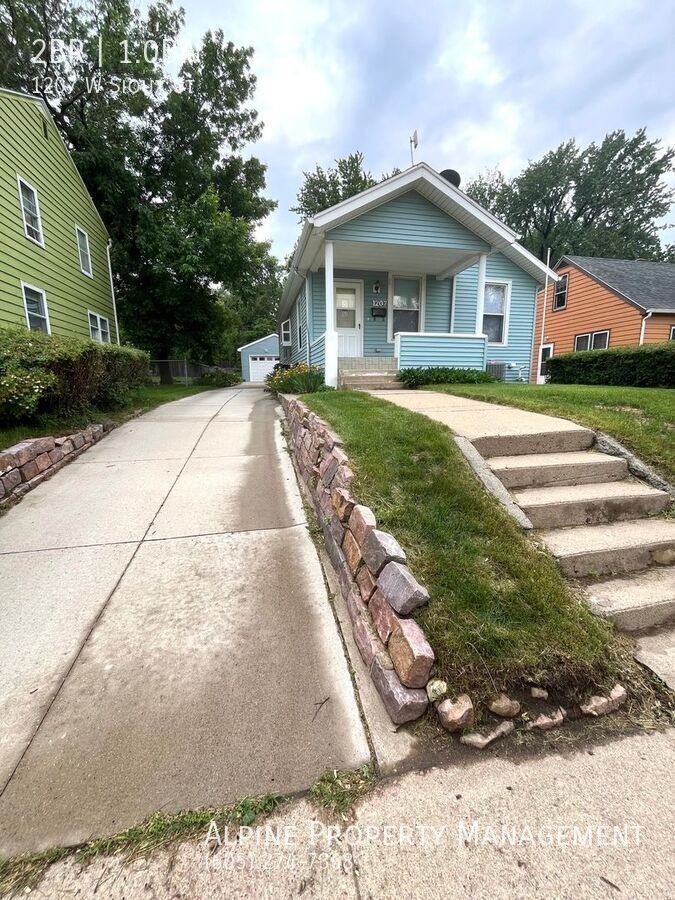 1207 W Sioux St - Photo 2 of 32