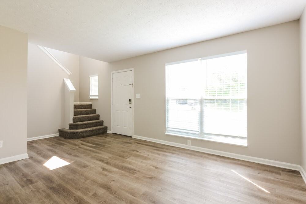 6827 Devinney Lane - Photo 5 of 16