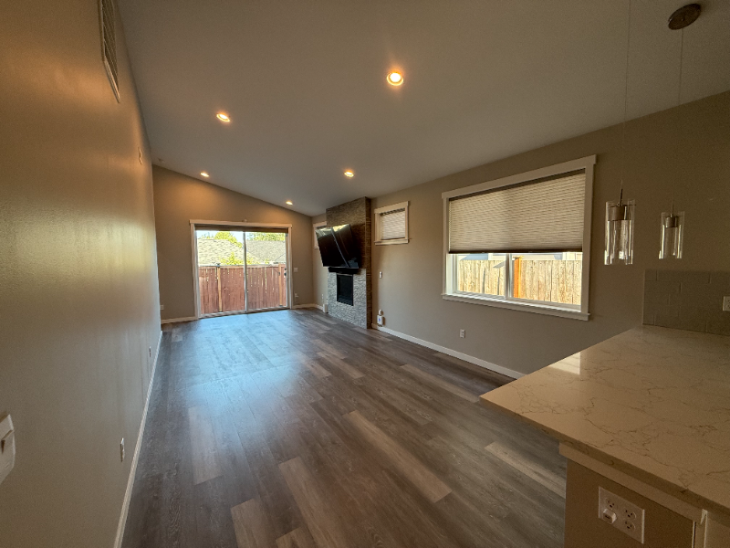 17749 26th Dr Ne - Photo 4 of 17