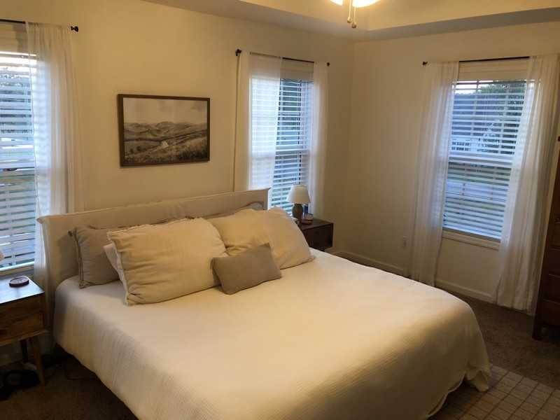 140 Landon Ln - Photo 6 of 7