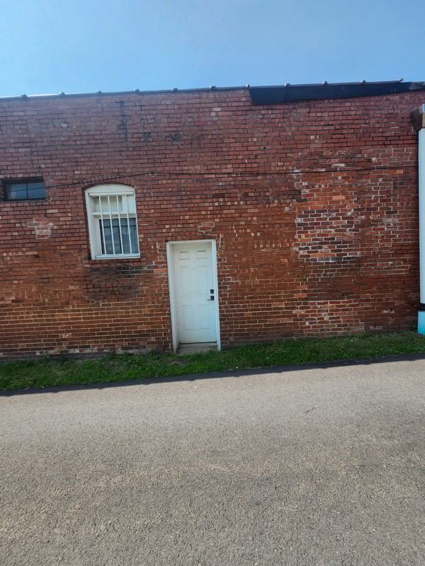 1918 Hamill Ave - Photo 2 of 10