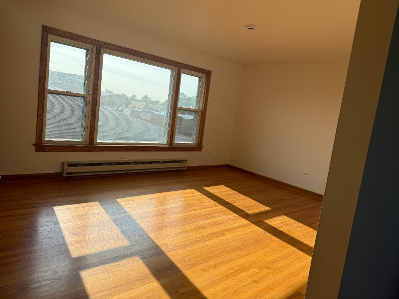 5839 W 63rd St #3N - Photo 3 of 7