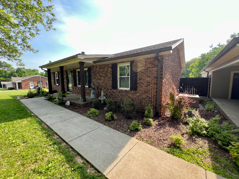 724 Butler Rd - Photo 2 of 20