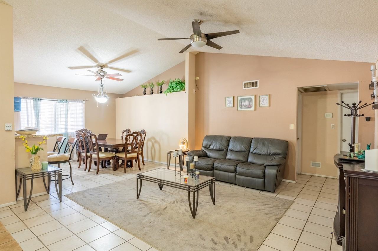 1047 E Alameda Dr #NA - Photo 4 of 35