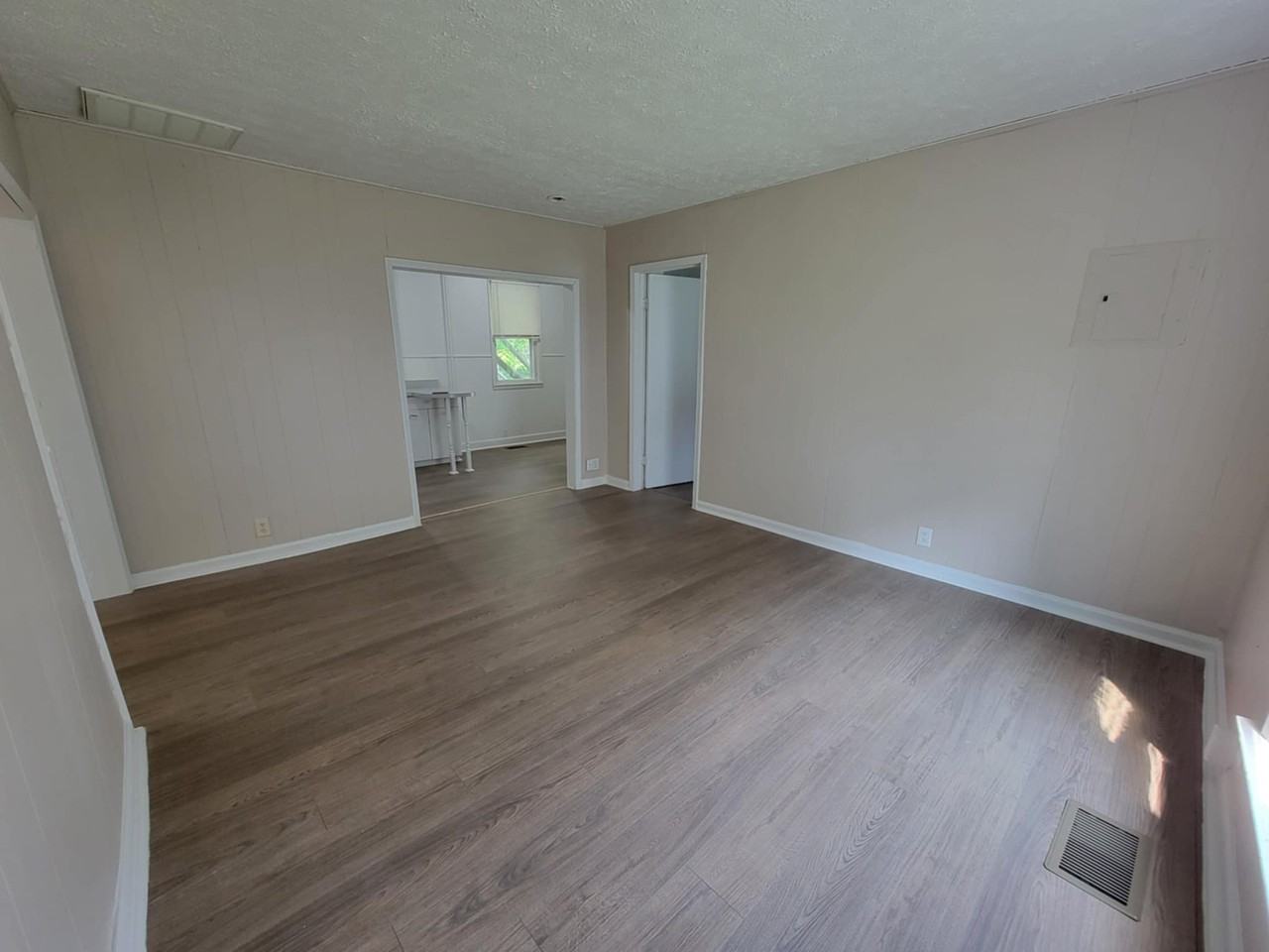 1004 S 17th St #A - Photo 3 of 18