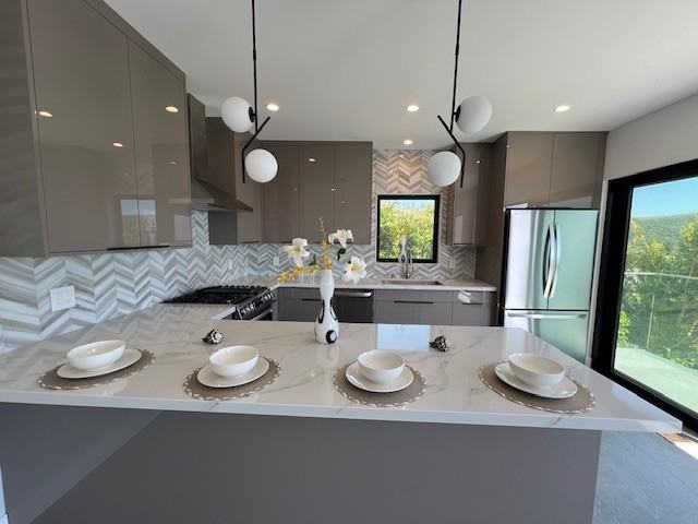 1863 Temple Hills Dr #NA - Photo 3 of 35