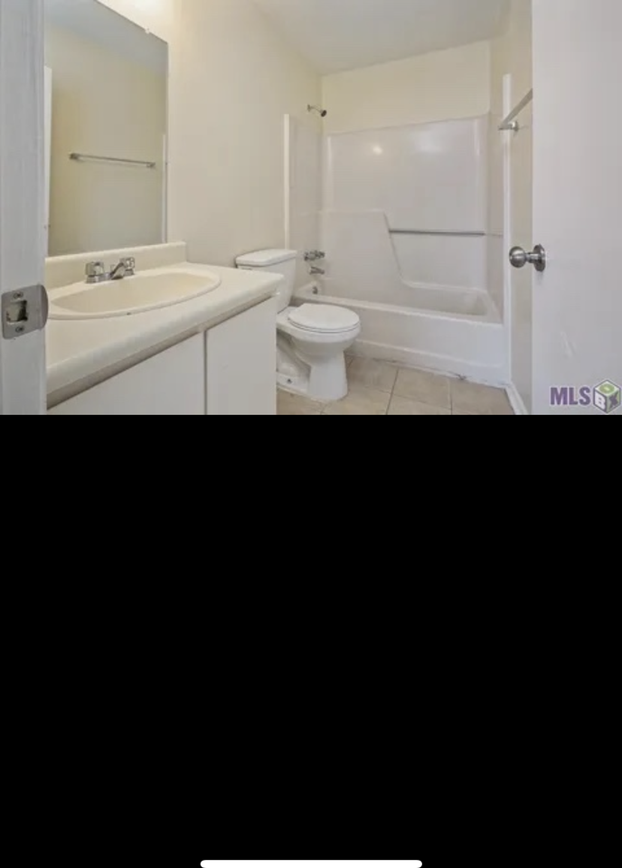 1757 Boulevard De Province Apt B #NA - Photo 5 of 17