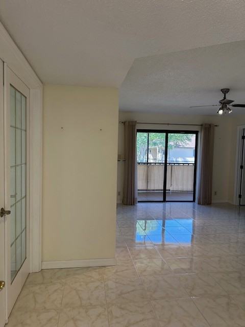 19505 Quesada Avenue - Photo 7 of 24