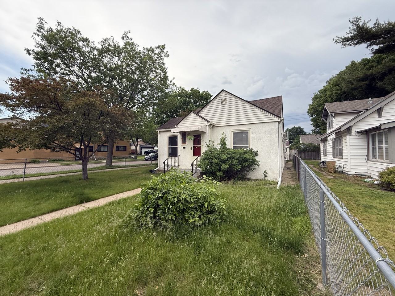 3901 Thomas Ave N #NA - Photo 2 of 20