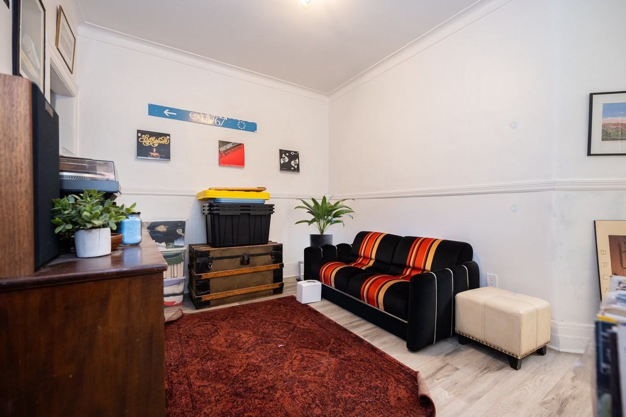 1892 Rue Notre-Dame Ouest - Photo 3 of 15