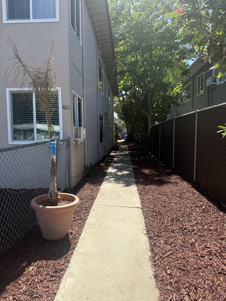 480 California St #1 - Photo 2 of 12