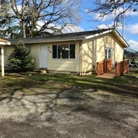 featured image of 2500 E Hawthorne Dr