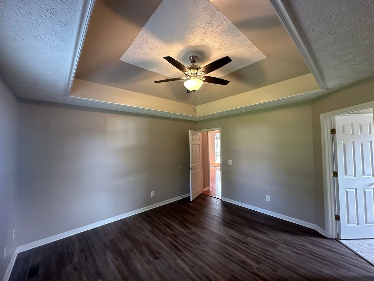 3222 Briarhill Ct - Photo 5 of 21