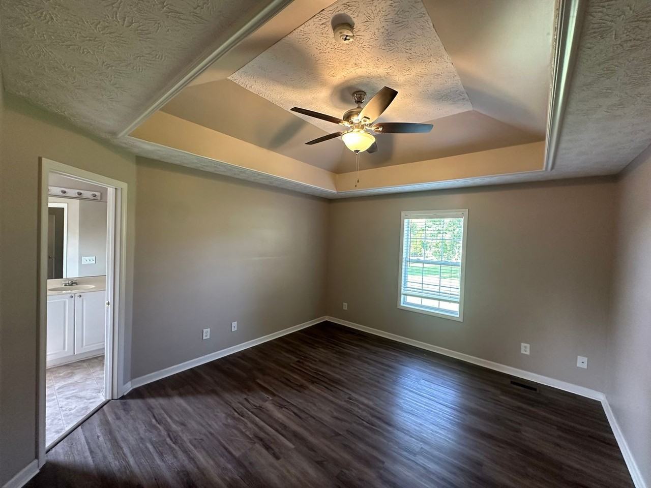 3222 Briarhill Ct - Photo 6 of 21