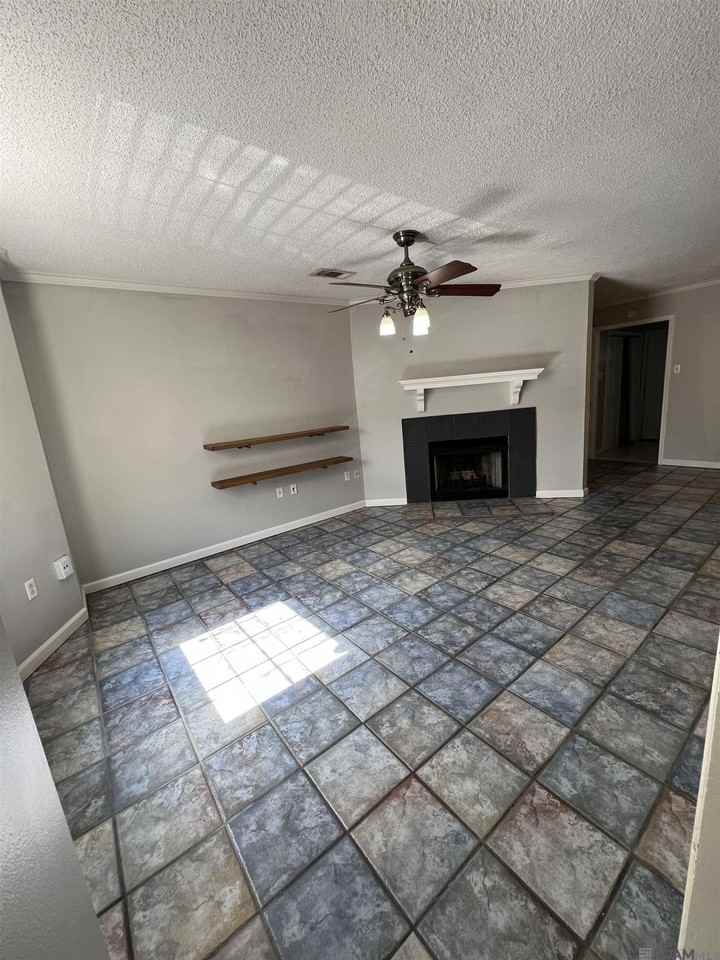 10064 Jefferson Highway #B - Photo 2 of 8