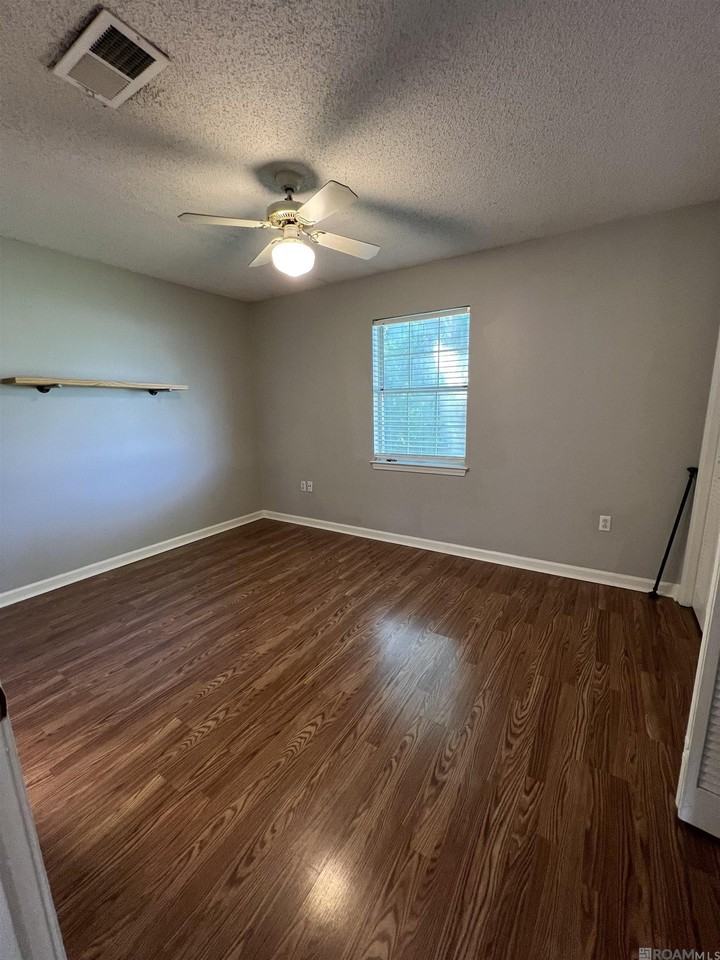 10064 Jefferson Highway #B - Photo 7 of 8