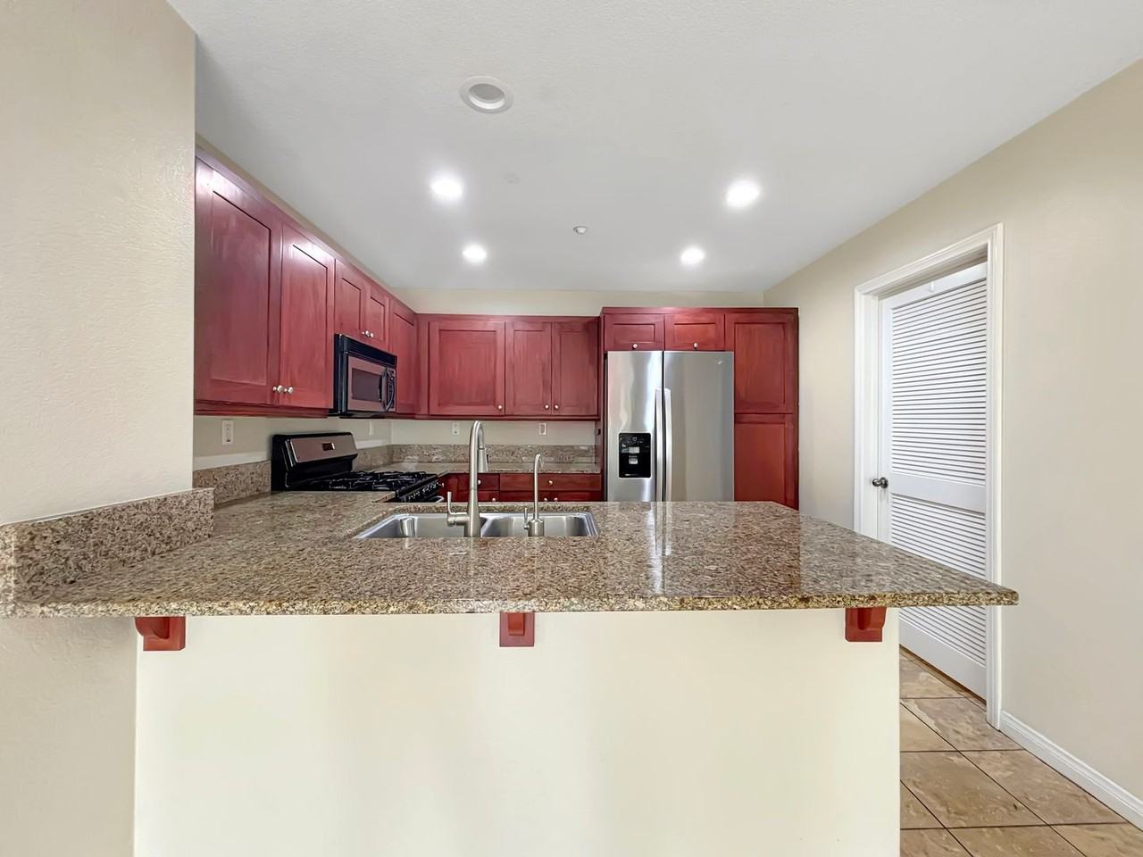 3139 Trinity Bay Pl - Photo 3 of 29