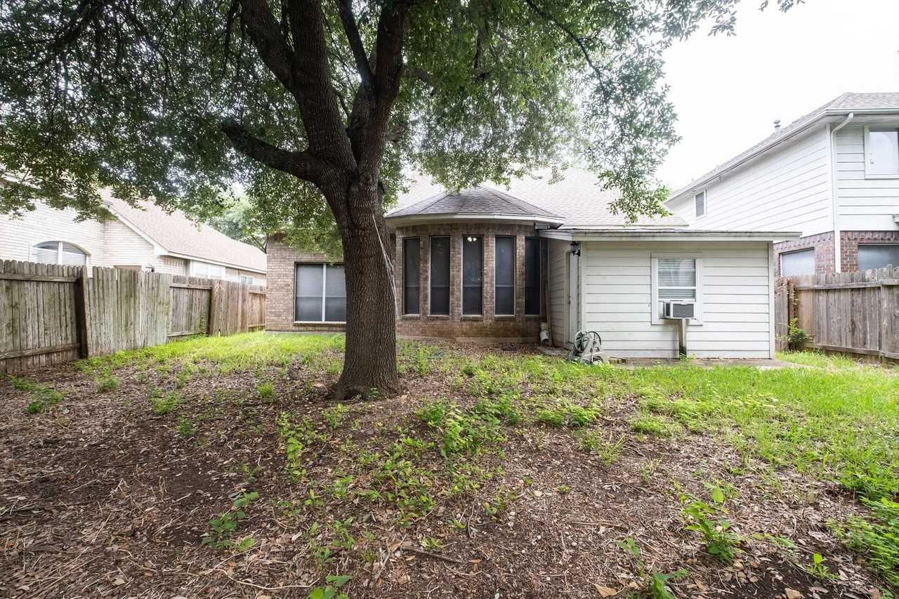 13556 Anarosa Loop - Photo 2 of 37