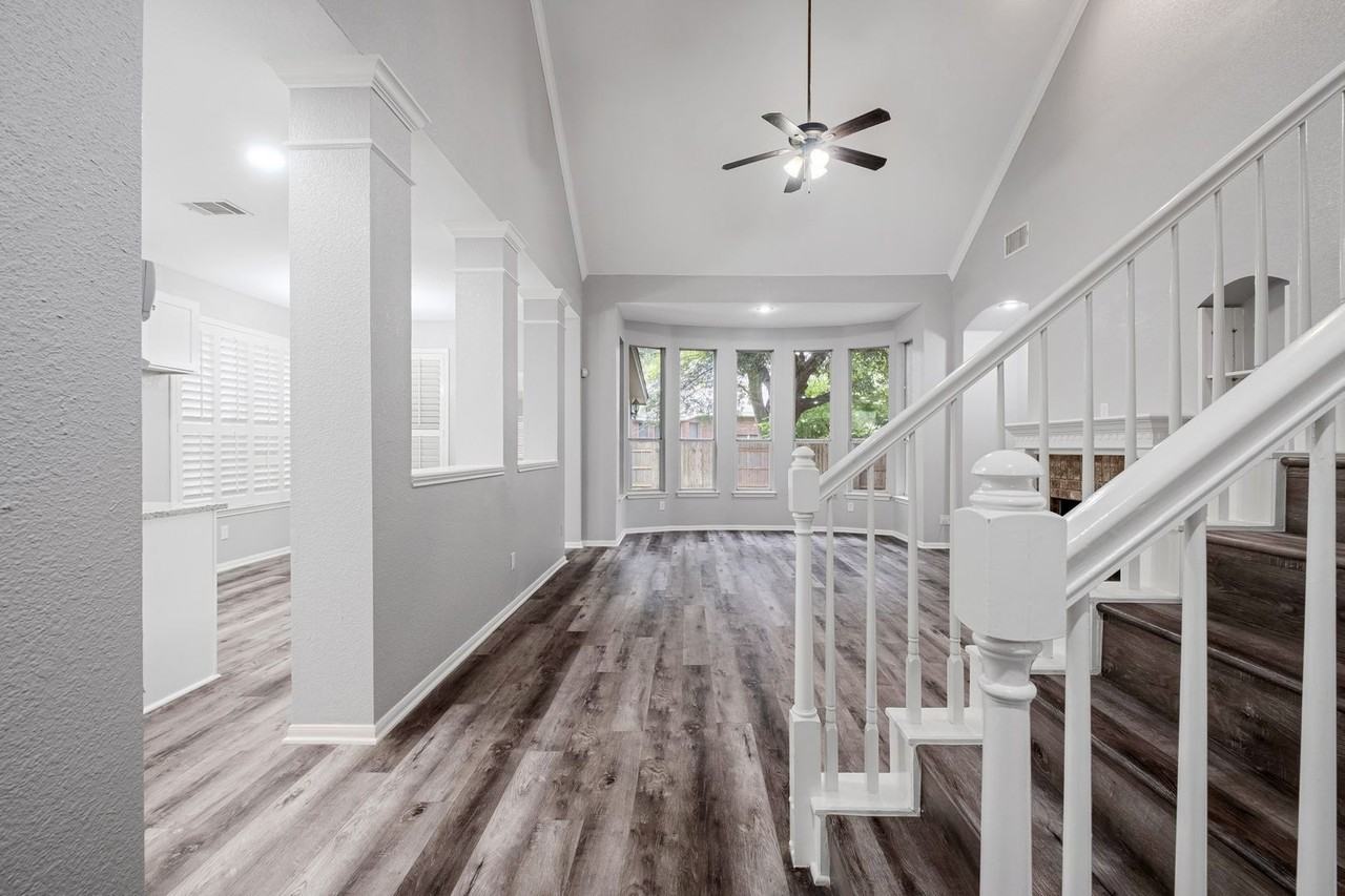 13556 Anarosa Loop - Photo 4 of 37