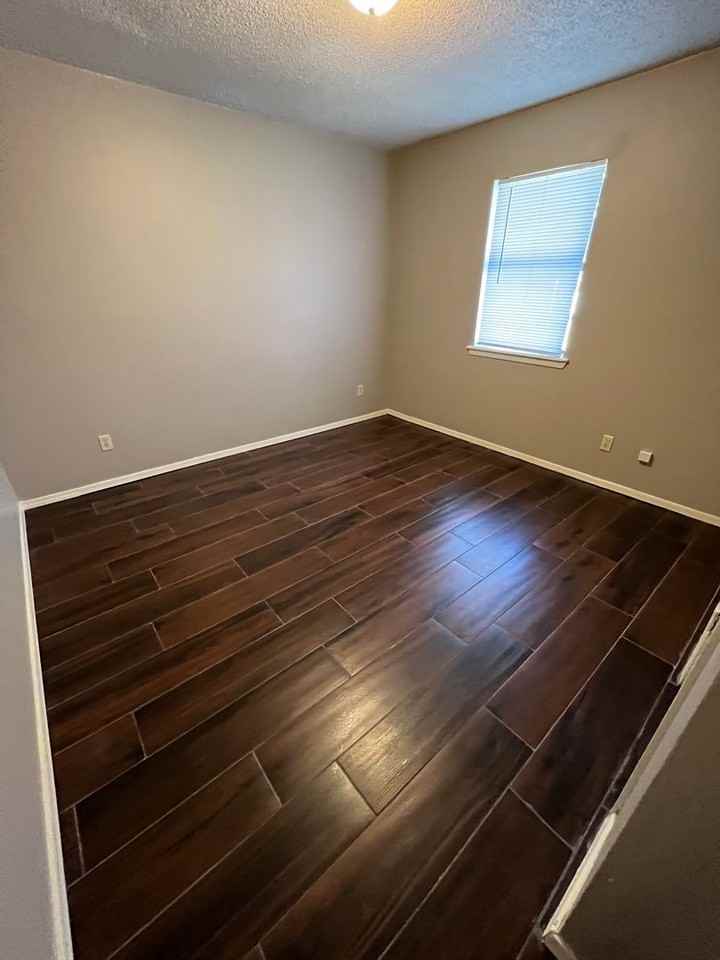 207 S 45th St - Photo 6 of 14