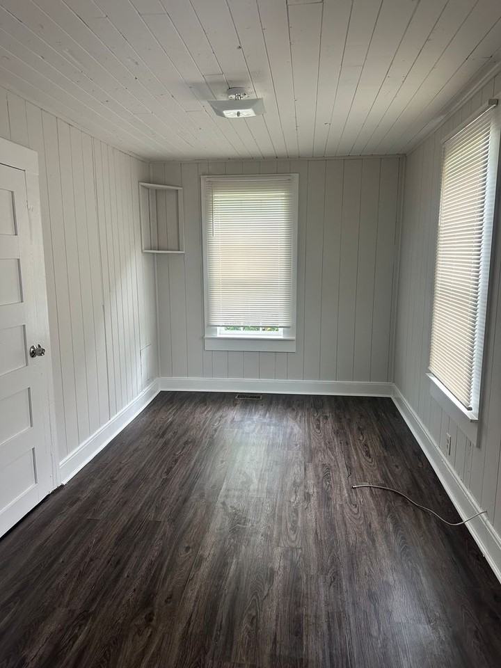 6015 Mitchell St - Photo 6 of 8