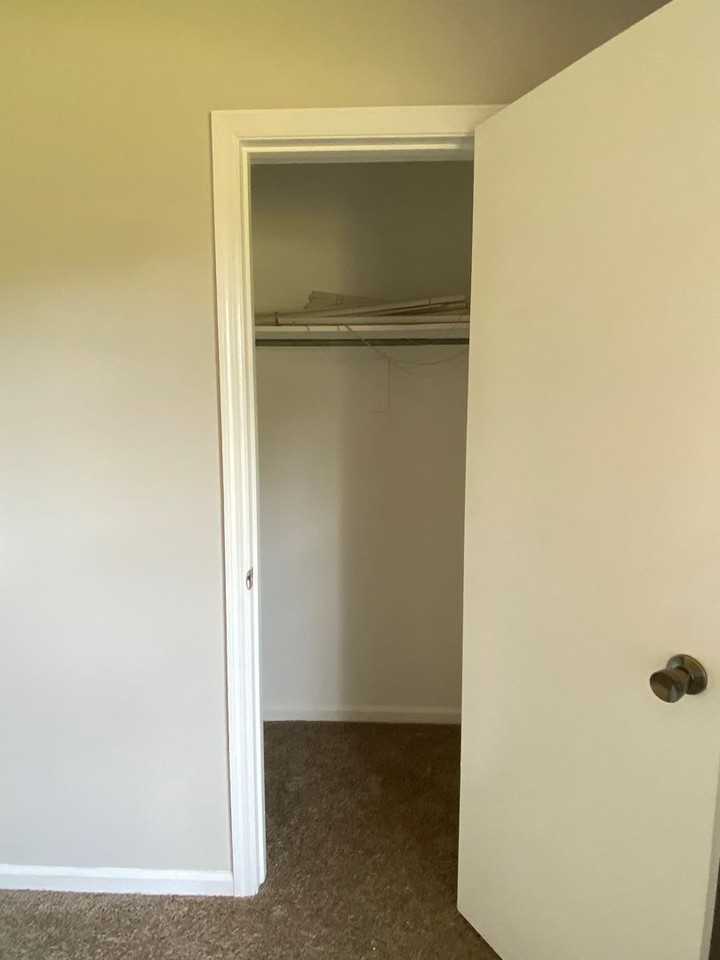 822 Lost Grove Ln - Photo 4 of 10