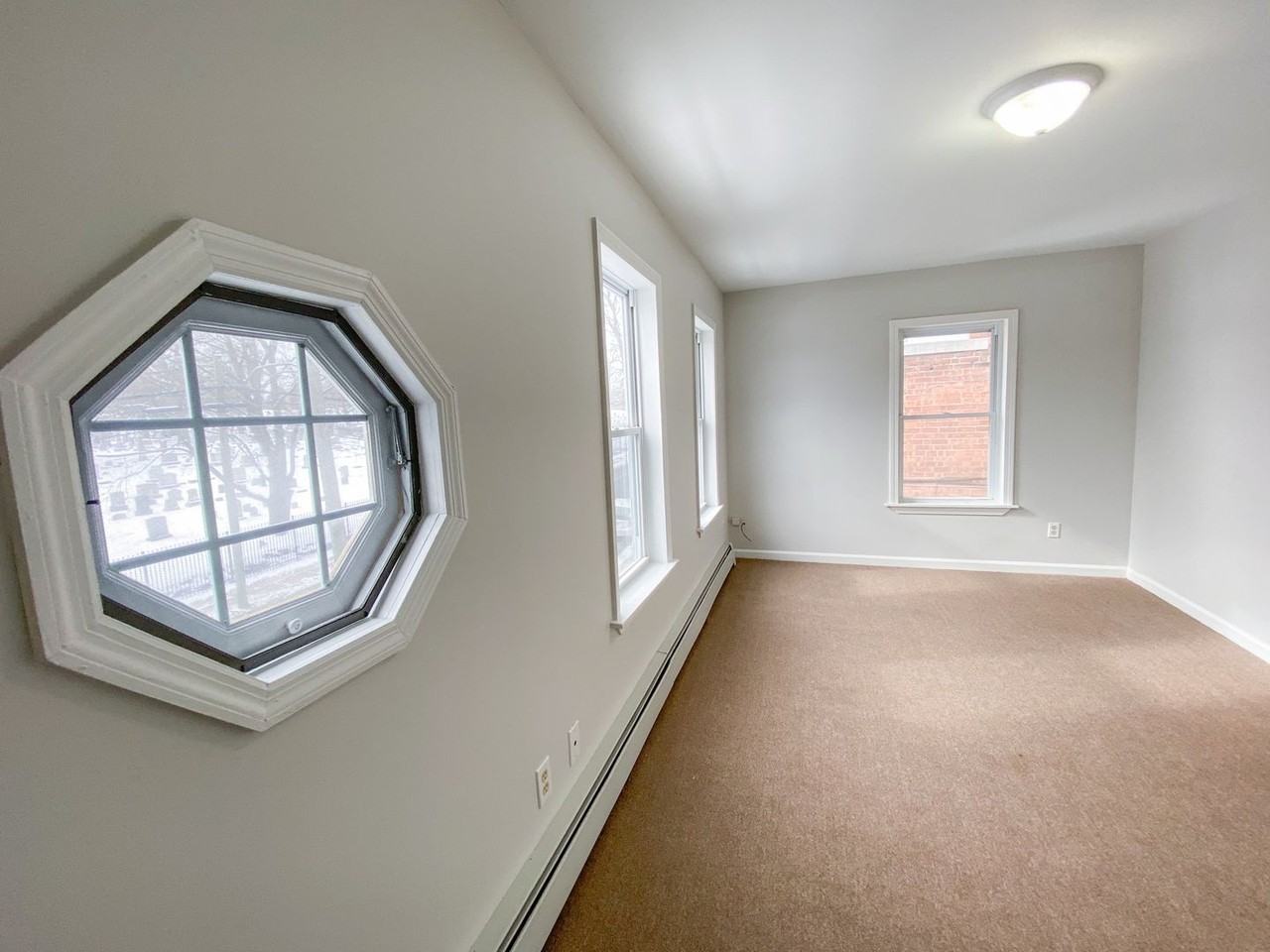 158 Ward St - Photo 7 of 31