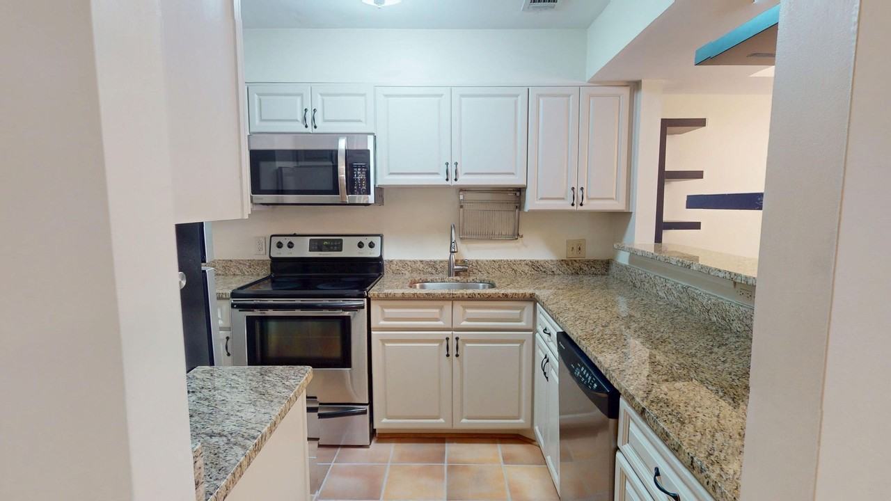 10823 Hampton Mill Ter - Photo 4 of 26