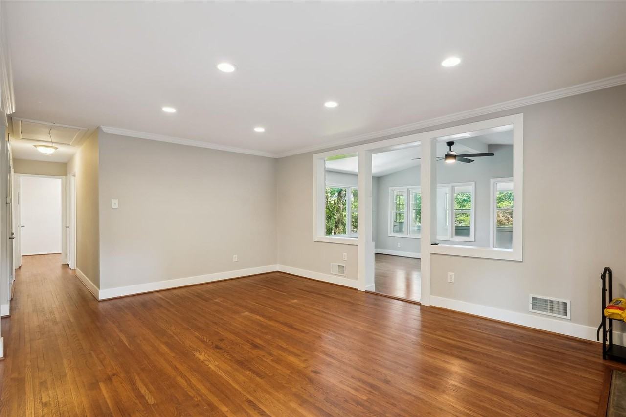 3829 Denfeld Ave - Photo 3 of 28